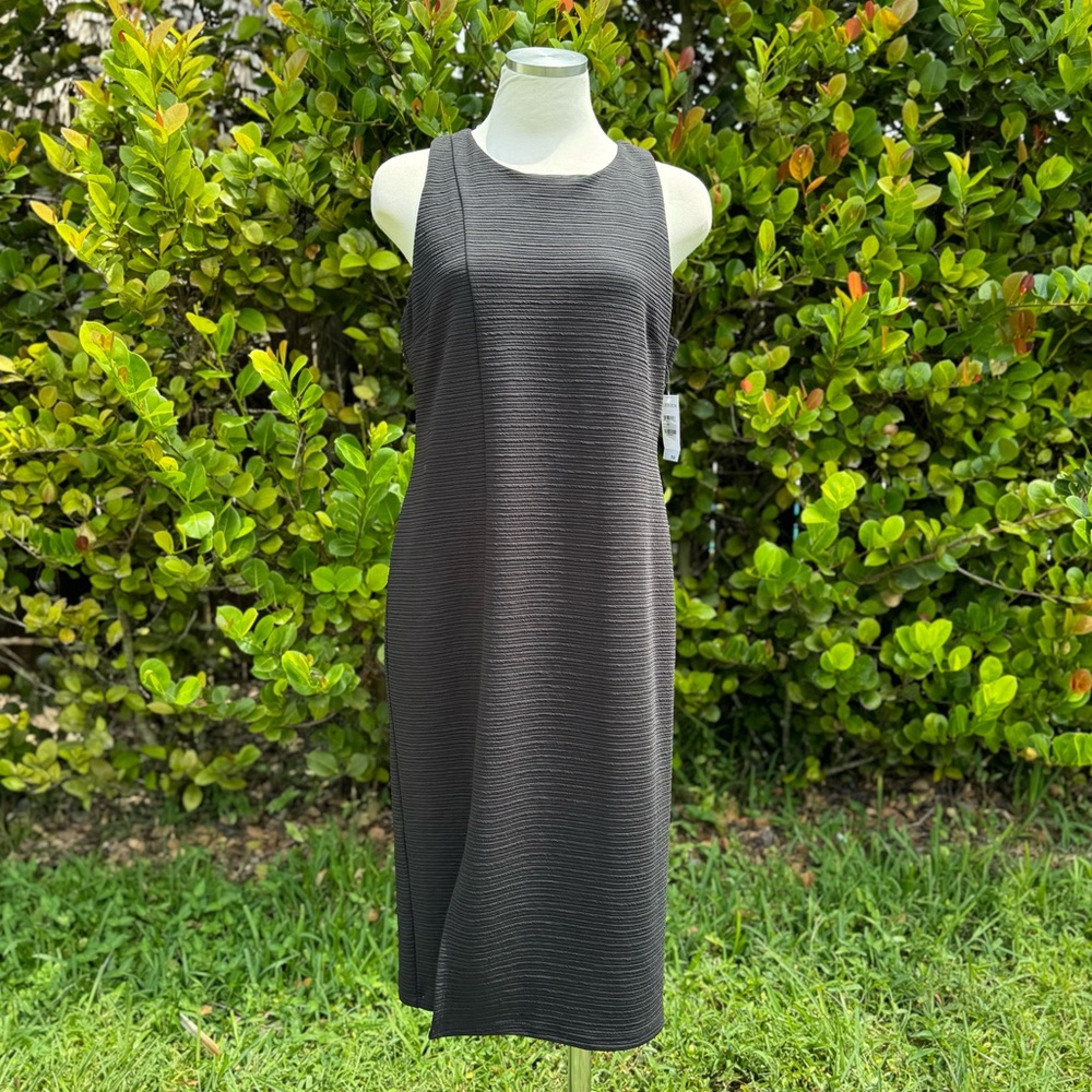 Trouve Sleeveless Black Dress
